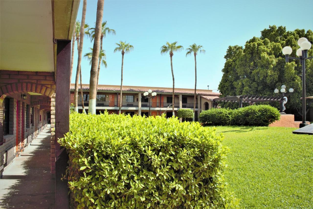 Hotel Colonial Mexicali Eksteriør bilde