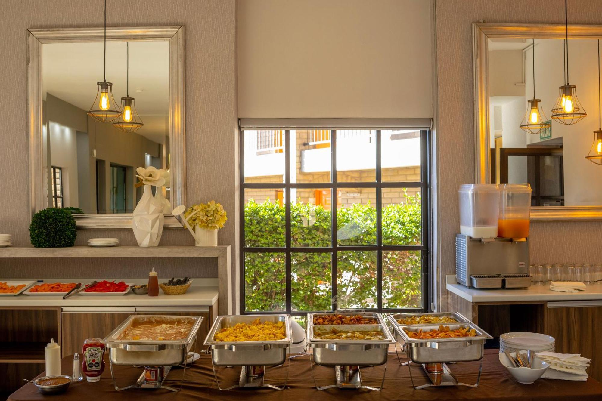 Hotel Colonial Mexicali Eksteriør bilde